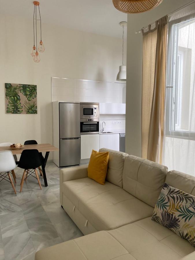 Apartamento nuevo en casa tipo palacio Cádiz Exterior foto