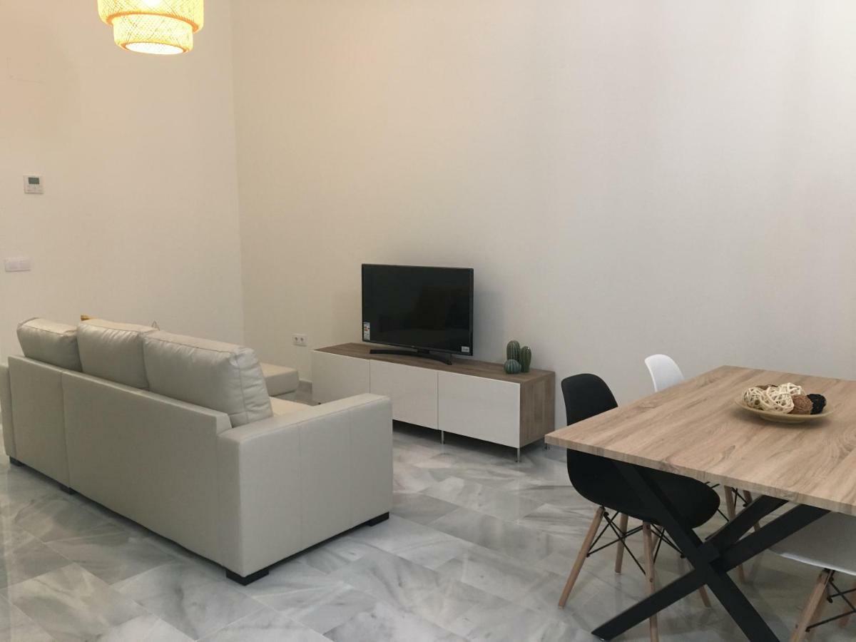 Apartamento nuevo en casa tipo palacio Cádiz Exterior foto