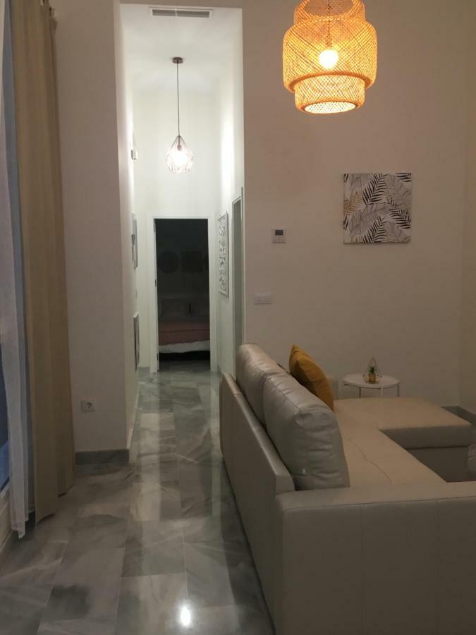 Apartamento nuevo en casa tipo palacio Cádiz Exterior foto