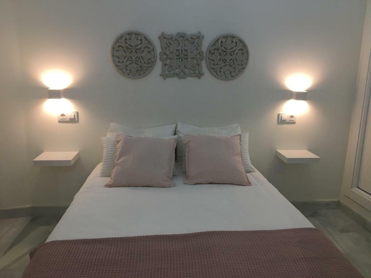 Apartamento nuevo en casa tipo palacio Cádiz Exterior foto